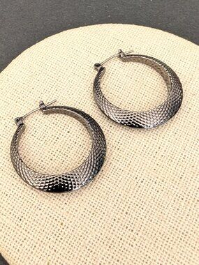 Textured hematite hoops